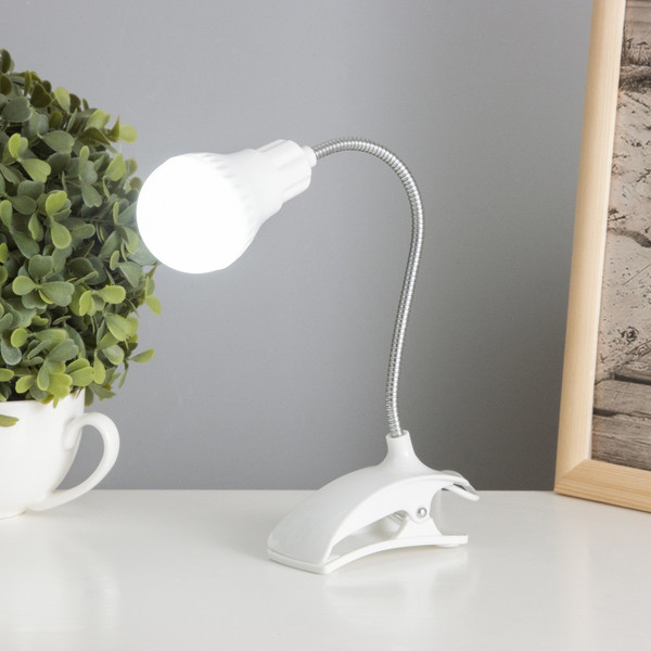 Изображение товара Настольная лампа Risalux Свет 2562922 (белый)