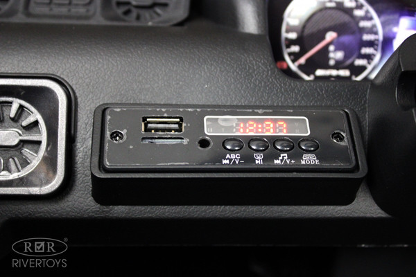 Изображение товара Детский автомобиль RiverToys Mercedes-Benz G63 / K999KK (черный глянец)