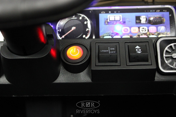 Изображение товара Детский автомобиль RiverToys Mercedes-Benz G63 / K999KK (черный глянец)