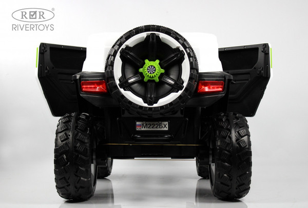 Изображение товара Детский автомобиль RiverToys М222БХ (белый)