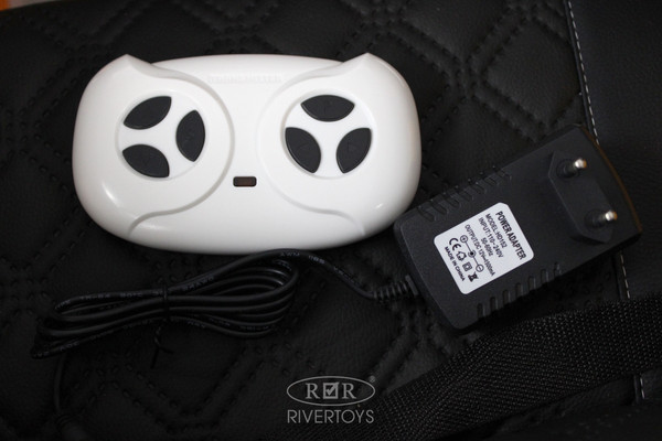 Изображение товара Детский автомобиль RiverToys K999AM (красный)