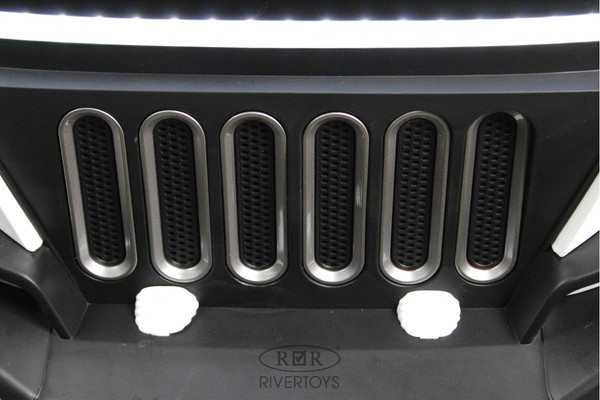 Изображение товара Детский автомобиль RiverToys X888XX (белый)