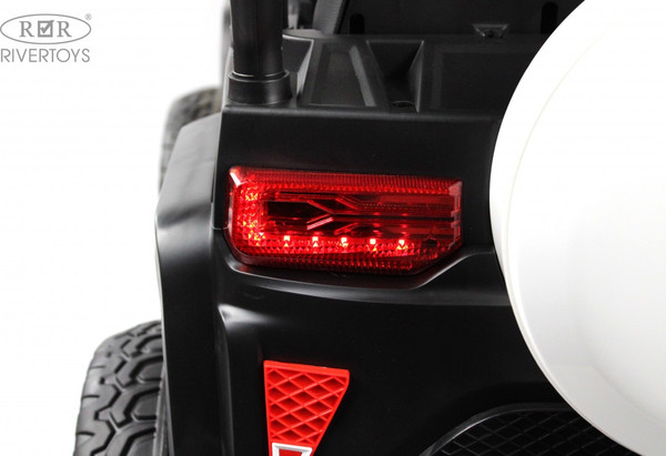 Изображение товара Детский автомобиль RiverToys X888XX (белый)