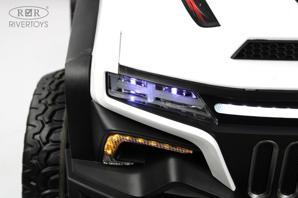 Изображение товара Детский автомобиль RiverToys X888XX (белый)