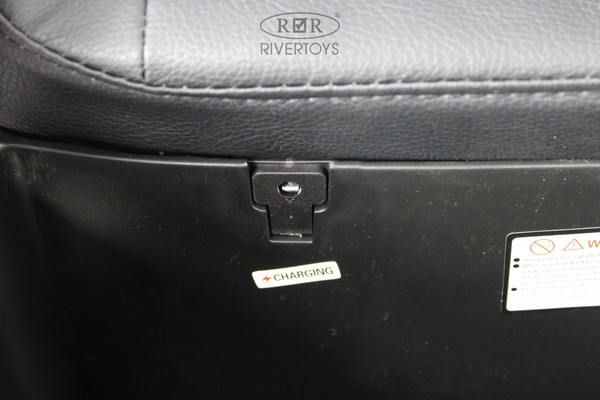 Изображение товара Детский автомобиль RiverToys X888XX (красный)