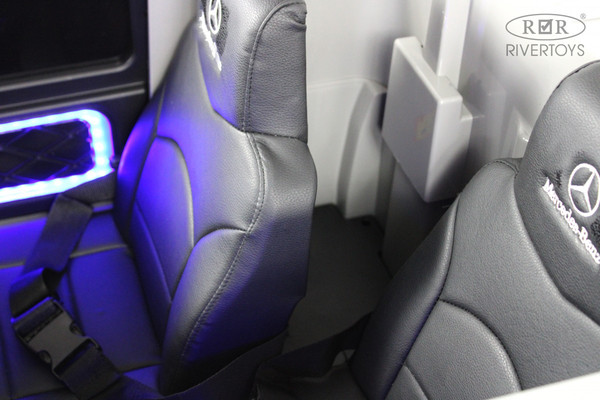 Изображение товара Детский автомобиль RiverToys Mercedes-AMG G63 24V / G111GG (черный)