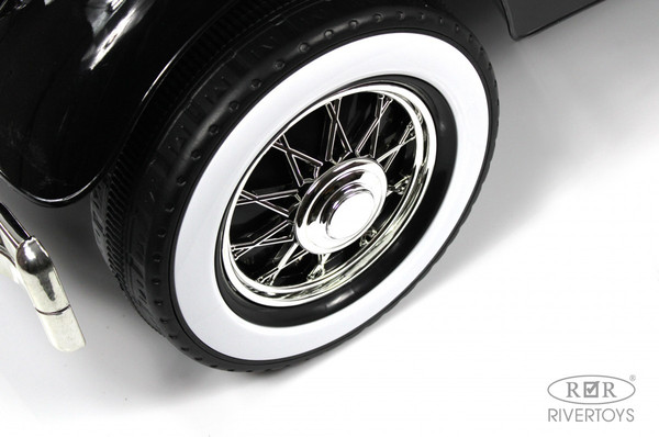 Изображение товара Детский автомобиль RiverToys X005XX (черный/розовый)