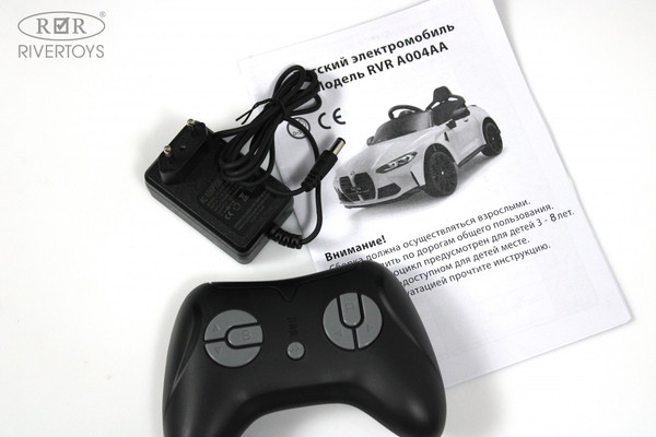 Изображение товара Детский автомобиль RiverToys BMW M4 / A004AA (синий)