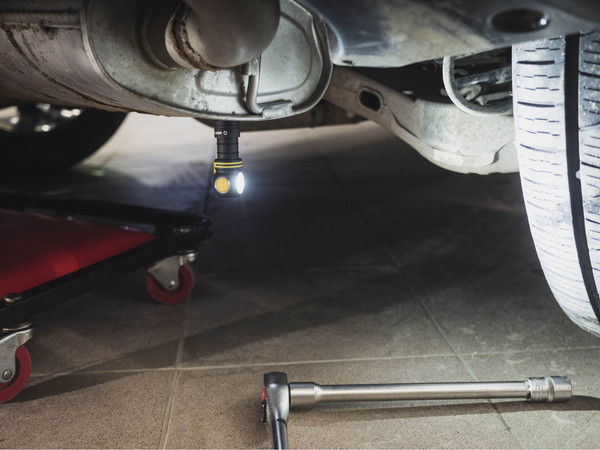 Изображение товара Фонарь Armytek Elf C1 / F05003C (белый)