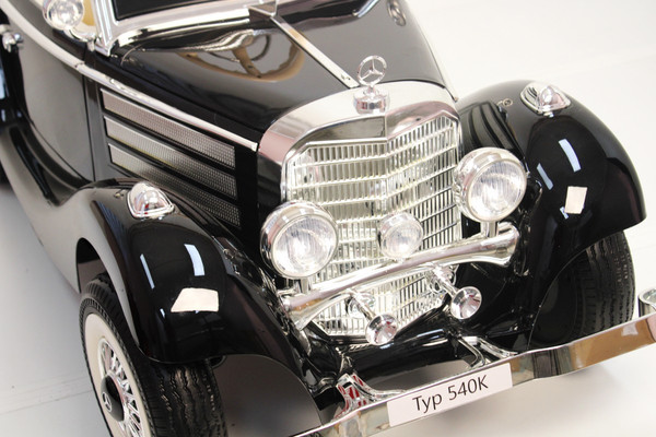 Изображение товара Детский автомобиль RiverToys Mercedes-Benz Typ 540K / M111MM (черный глянец)