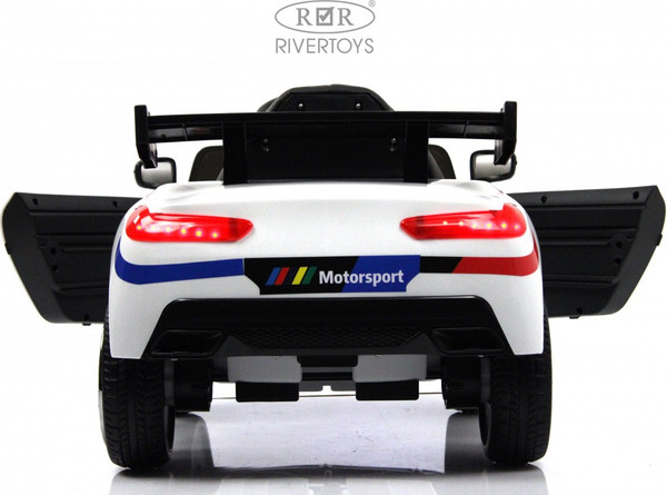 Изображение товара Детский автомобиль RiverToys F444FF (белый)