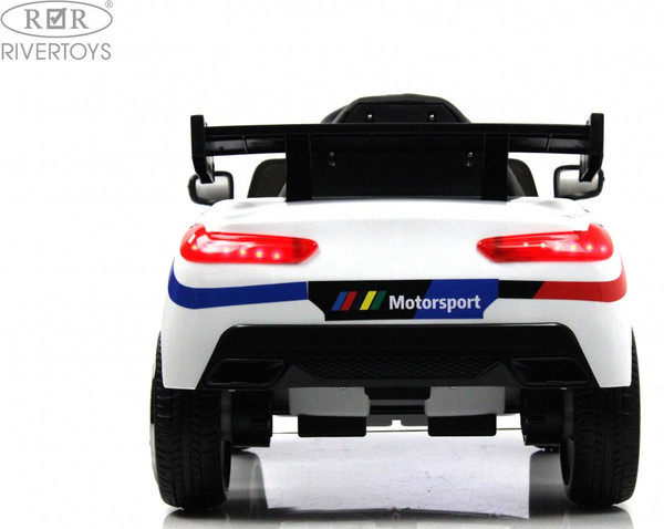 Изображение товара Детский автомобиль RiverToys F444FF (белый)