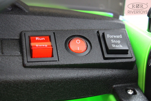 Изображение товара Детский автомобиль RiverToys F444FF (зеленый)