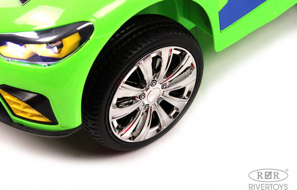 Изображение товара Детский автомобиль RiverToys F444FF (зеленый)