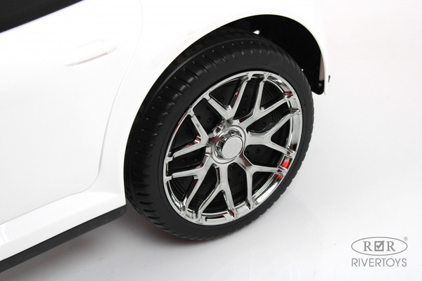 Изображение товара Детский автомобиль RiverToys F333FF (белый)