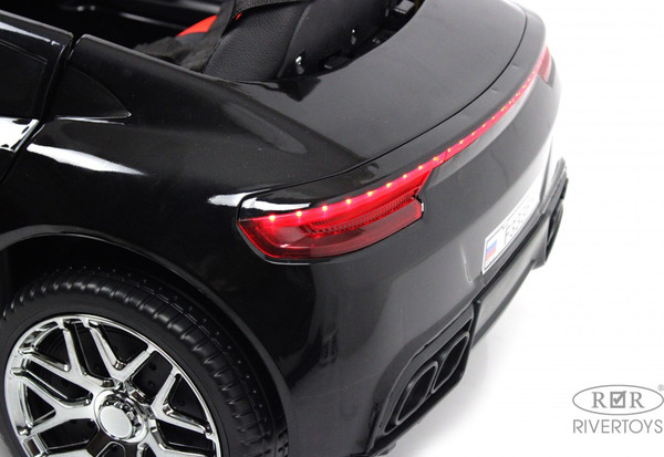 Изображение товара Детский автомобиль RiverToys F333FF (черный глянец)