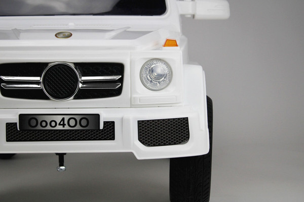 Изображение товара Детский автомобиль RiverToys O004OO Vip (белый)