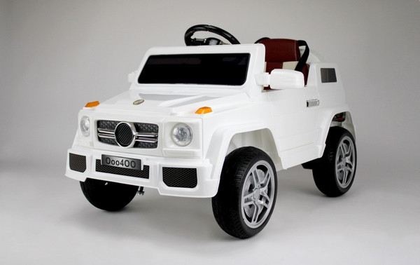 Изображение товара Детский автомобиль RiverToys O004OO Vip (белый)