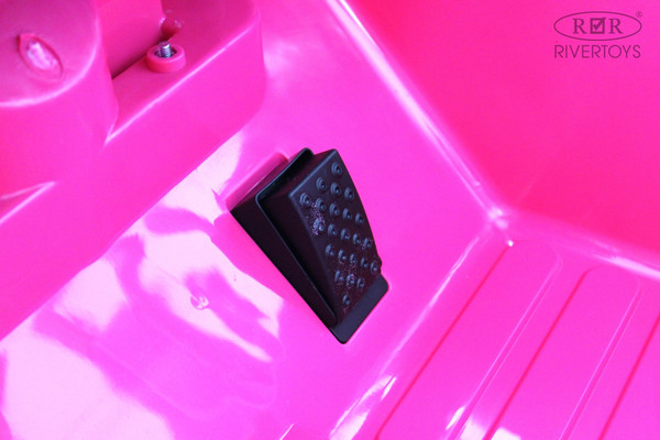 Изображение товара Детский автомобиль RiverToys T222TT 4WD (розовый)