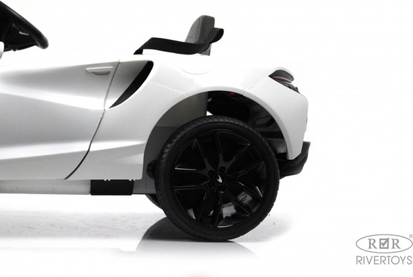 Изображение товара Детский автомобиль RiverToys McLaren Artura P888BP (белый)