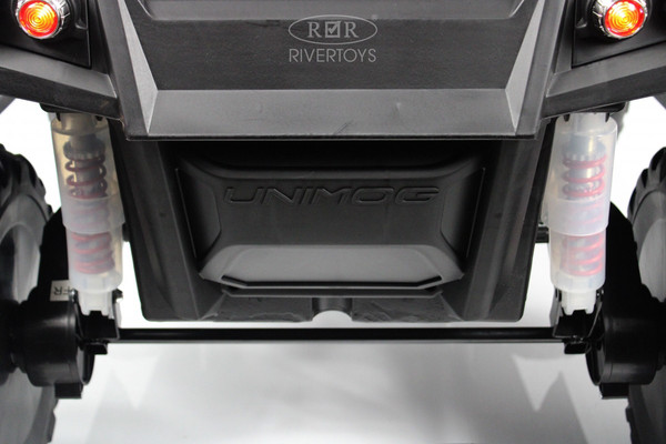 Изображение товара Детский автомобиль RiverToys Mercedes-Benz Unimog Concept P555BP (серебристый глянец)