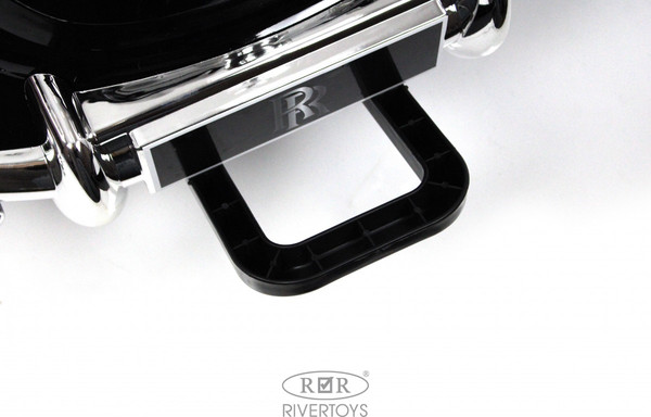 Изображение товара Детский автомобиль RiverToys Rolls-Royce E444EE (черный глянец)