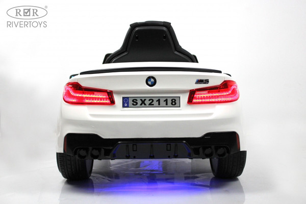 Изображение товара Детский автомобиль RiverToys BMW M5 Competition A555MP (белый)