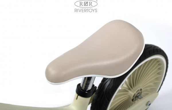 Изображение товара Беговел RiverToys HB-007-14 (белый)