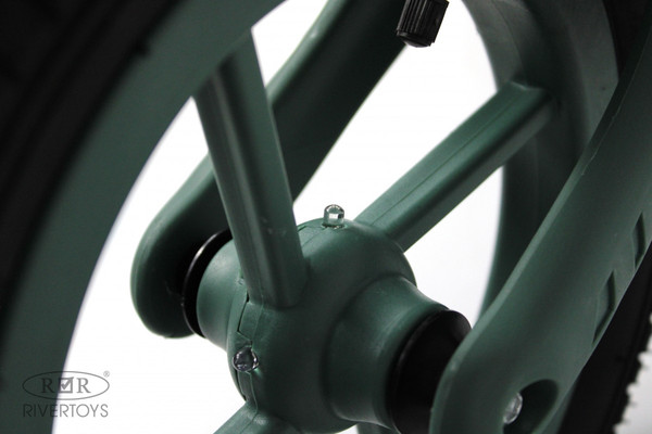 Изображение товара Беговел RiverToys HB-001 (зеленый)