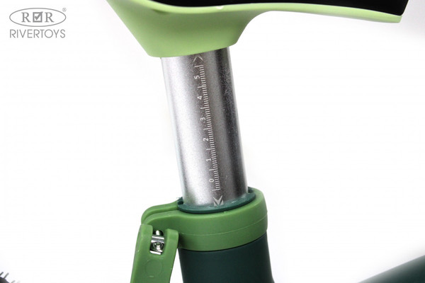 Изображение товара Беговел RiverToys HB-001 (зеленый)