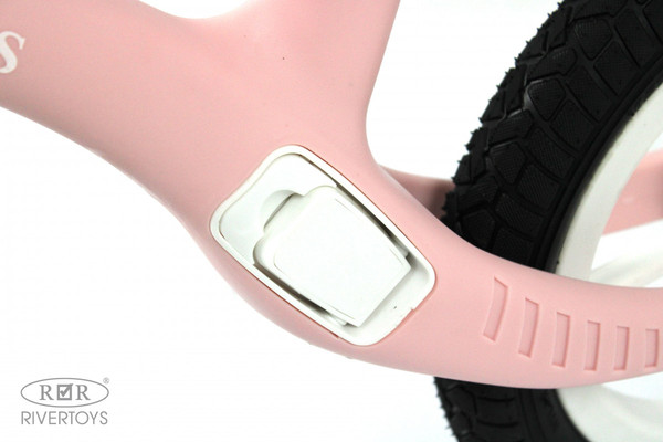 Изображение товара Беговел RiverToys HB-001 (розовый)