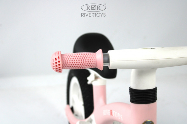 Изображение товара Беговел RiverToys HB-001 (розовый)