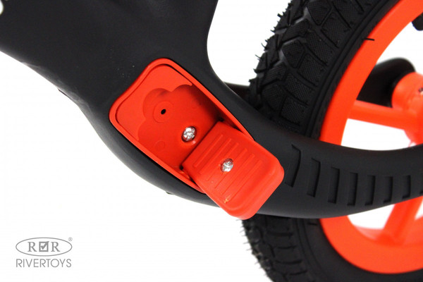 Изображение товара Беговел RiverToys HB-001 (черный)