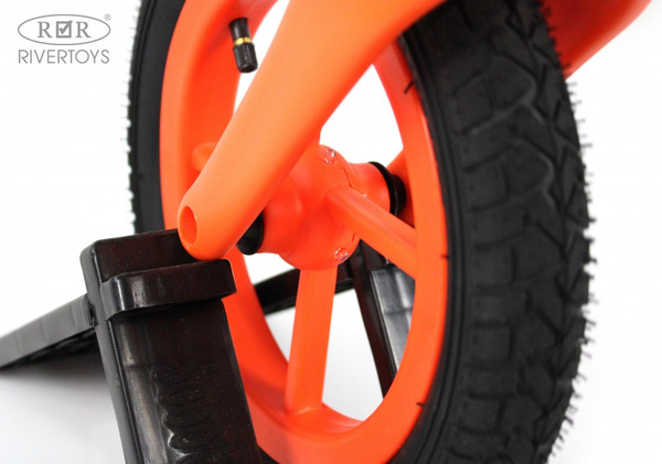 Изображение товара Беговел RiverToys HB-001 (черный)