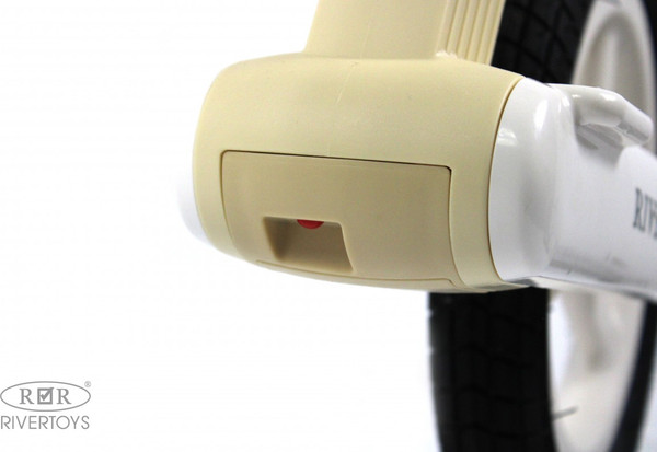 Изображение товара Беговел RiverToys HB-002 (бежевый)