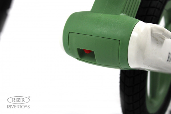 Изображение товара Беговел RiverToys HB-002 (зеленый)