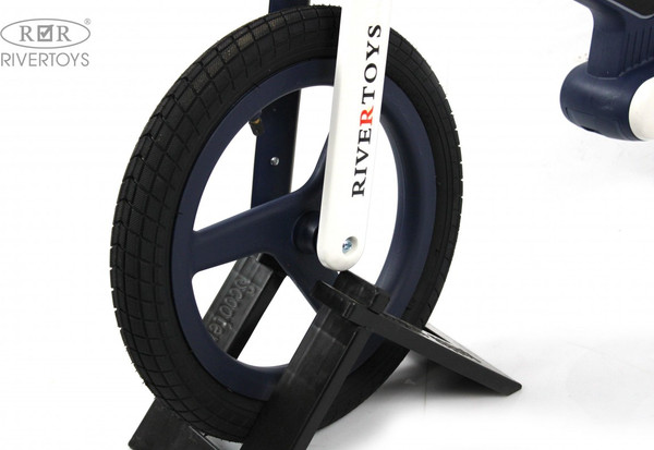 Изображение товара Беговел RiverToys HB-003 (синий/белый)