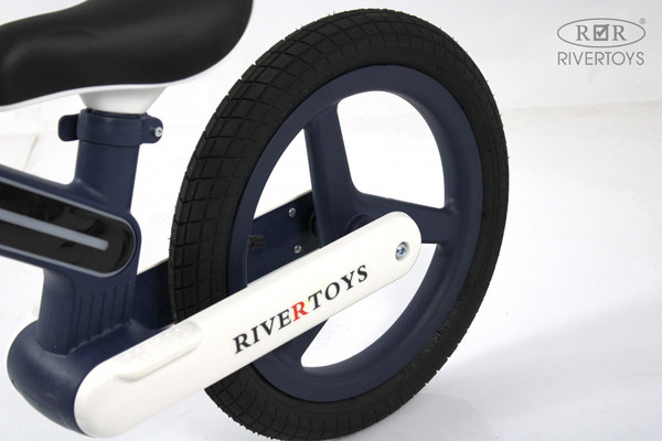 Изображение товара Беговел RiverToys HB-003 (синий/белый)