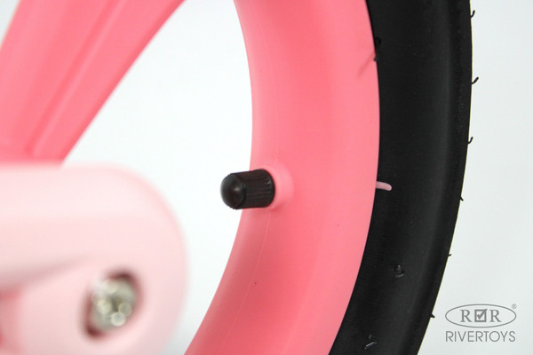 Изображение товара Беговел RiverToys М002БХ (розовый)