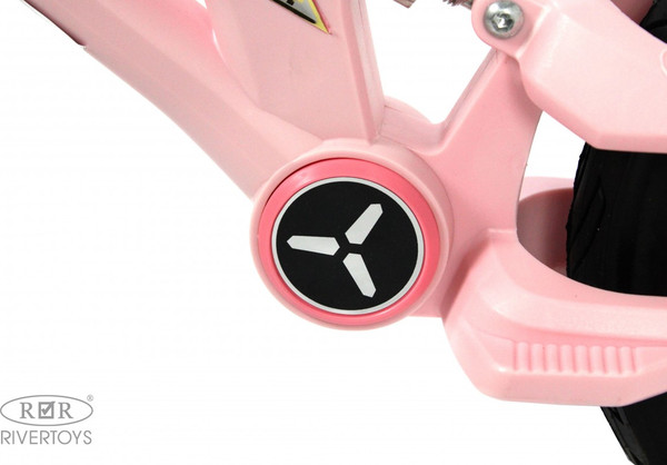 Изображение товара Беговел RiverToys М002БХ (розовый)