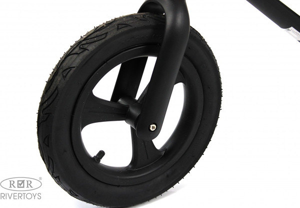 Изображение товара Беговел RiverToys М002БХ (черный)