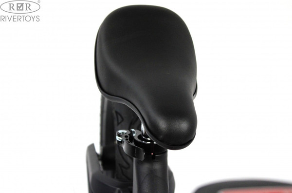 Изображение товара Беговел RiverToys М002БХ (черный)