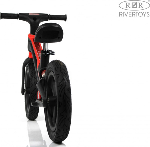 Изображение товара Беговел RiverToys М002БХ (черный)