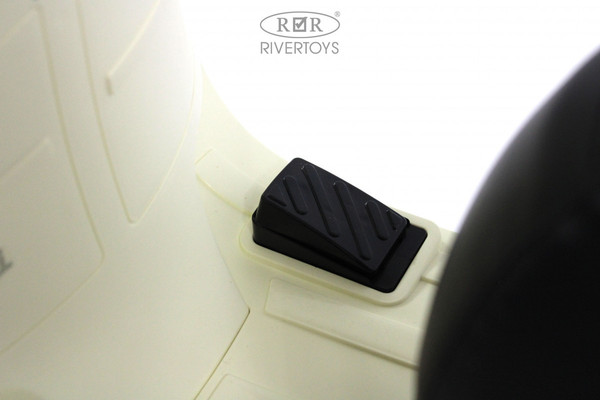 Изображение товара Детский мотоцикл RiverToys Z222ZZ (розовый)