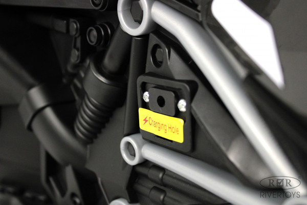 Изображение товара Детский мотоцикл RiverToys М009БХ (серый)