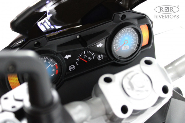 Изображение товара Детский мотоцикл RiverToys М009БХ (серый)