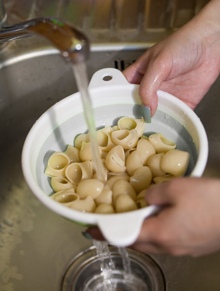 Изображение товара Дуршлаг Berossi Compact Mini / ИК 21965000 (дымчато-серый)