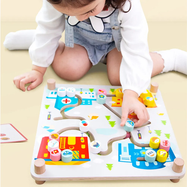 Изображение товара Развивающая игрушка Classic World Игра-лабиринт 2 в 1 Город CW40051