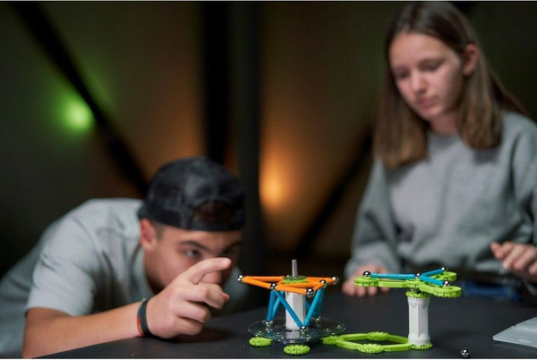 Изображение товара Конструктор магнитный Geomag Механика движение магнитные шестеренки GM767