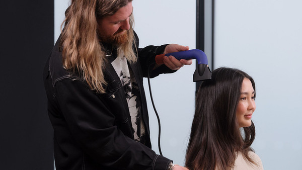 Изображение товара Фен Dyson SS R HD18 / 522266-01 (Vinca Blue/Topaz Orange)